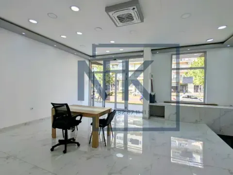 Rent, office space, 115m², Stari Aerodrom, Podgorica - image 3