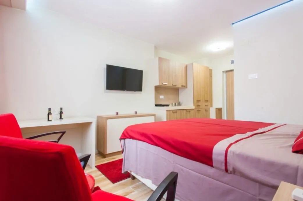 Izdavanje, garsonjera, 30m², Preko Morače, Podgorica