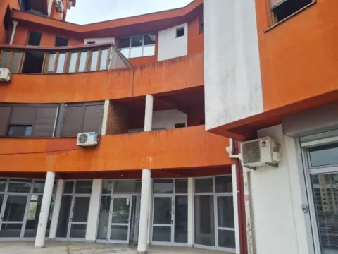 Prodaja, jednosoban stan, 69m², Tuški Put, Podgorica - image 4