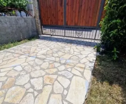 Izdavanje, trosoban stan, 94m², Murtovina, Podgorica - image 13