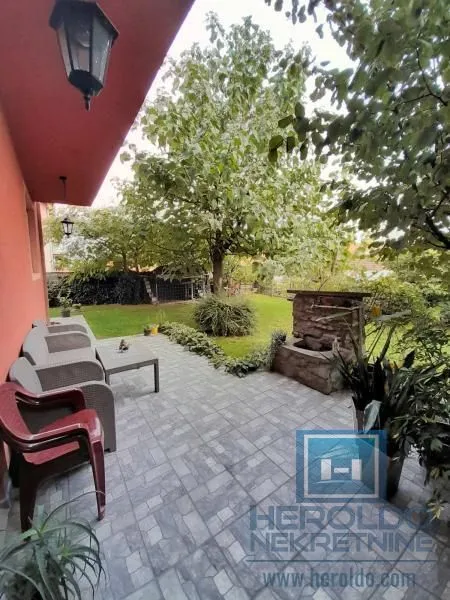 Prodaja, kuća, 325m², Solaris, Jagodina