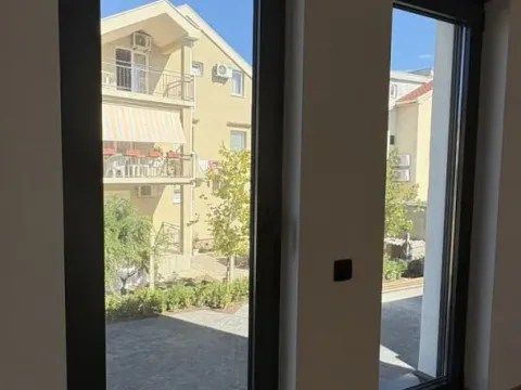 Prodaja, dvosoban stan, 6177m², Tivat, Crna Gora - image 10