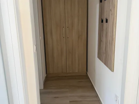 Rent, one bedroom apartment, 42m², Bonići, Tivat - image 8