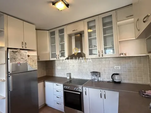 Izdavanje, dvosoban stan, 106m², Stari Aerodrom, Podgorica - image 4