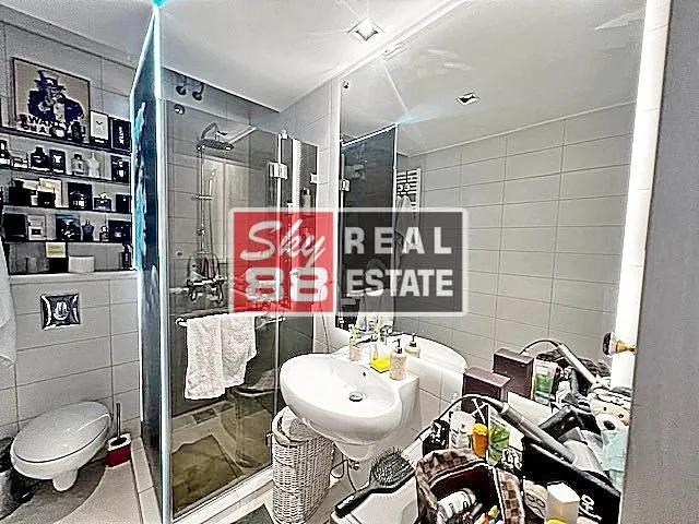 Prodaja, trosoban stan, 83m², Vračar Centar, Vračar Sve Podlokacije