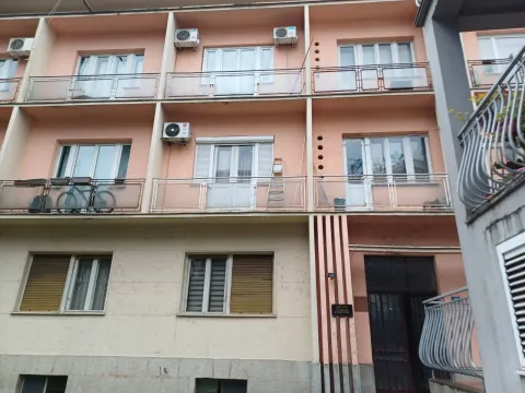 Prodaja, stan, 47m², Centar, Podgorica - image 12