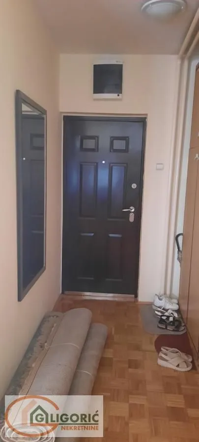 Prodaja, trosoban stan, 76m², Banjica, Voždovac Sve Podlokacije
