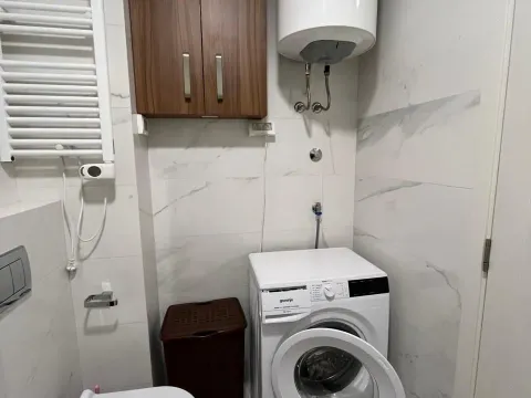 Izdavanje, jednosoban stan, 48m², Central Point, Podgorica - image 9