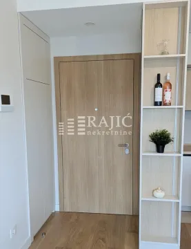 Rent, three bedroom apartment, 73m², Savski Venac, Beograd - image 12