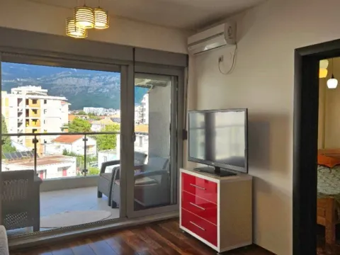 Izdavanje, jednosoban stan, 52m², Centar, Budva - image 4