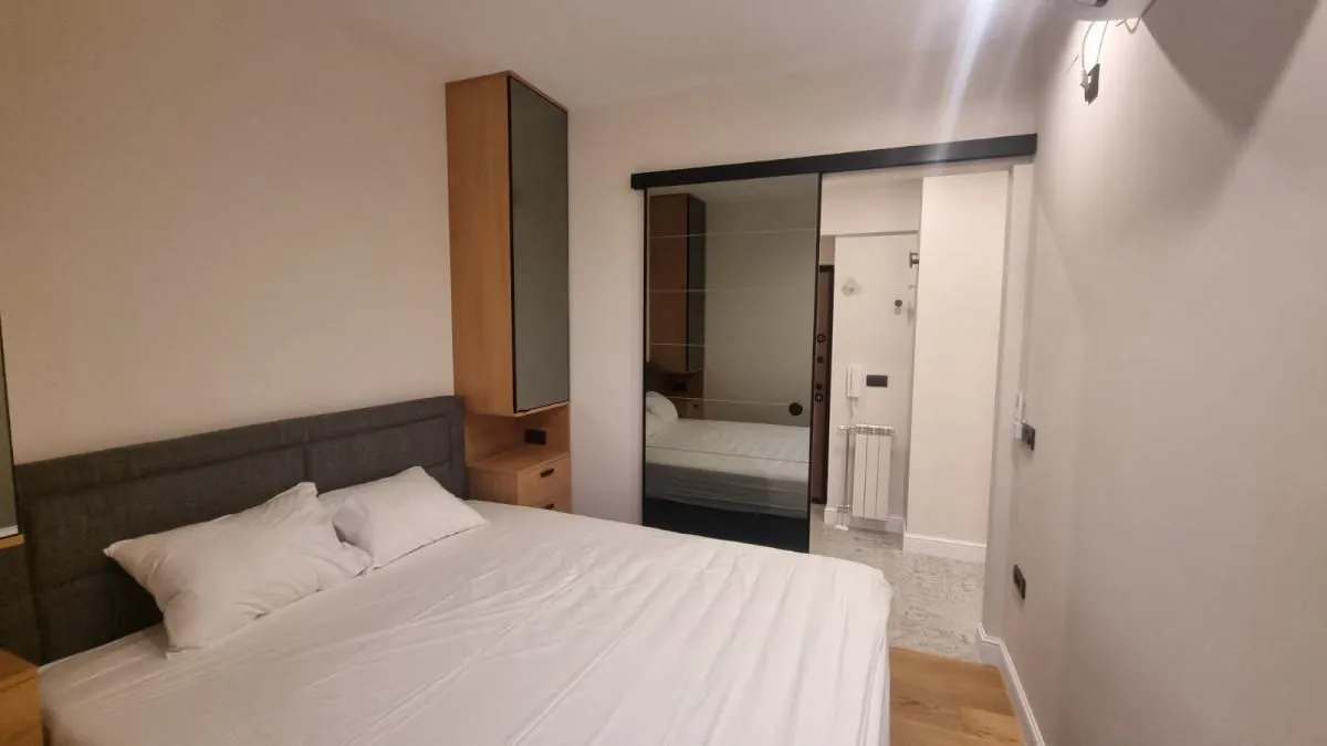 Izdavanje, trosoban stan, 60m², Stari Grad, Beograd