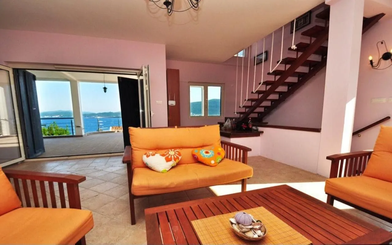 Prodaja, kuća, 330m², Baošići, Herceg Novi