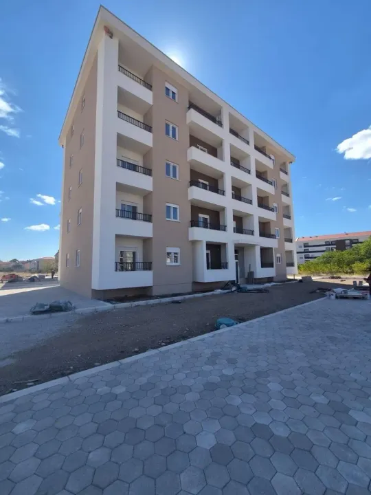Prodaja, garsonjera, 25m², Zabjelo, Podgorica