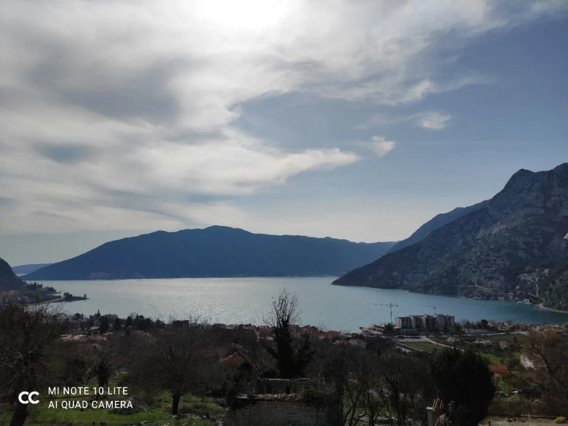 Prodaja, plac, 10490m², Risan, Kotor