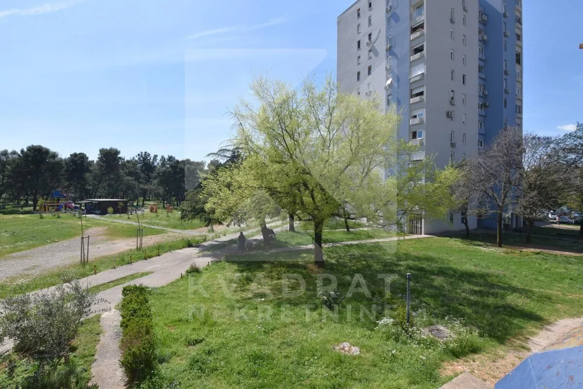 Rent, one bedroom apartment, 50m², Blok 5, Podgorica