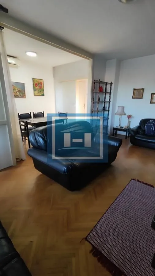 Prodaja, dvosoban stan, 75m², Strelište, Jagodina