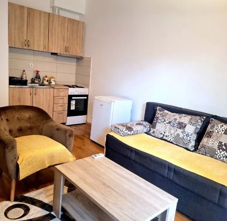 Rent, studio apartment, 28m², Momišići, Podgorica