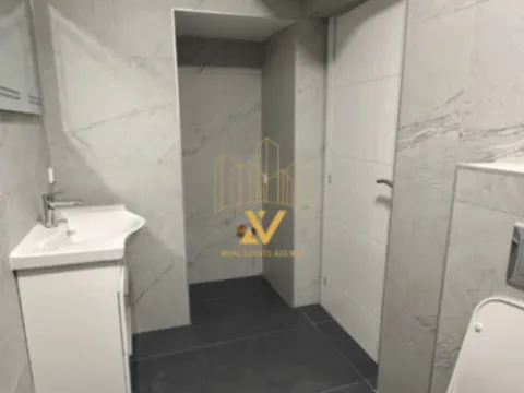 Izdavanje, garsonjera, 35m², Drac, Podgorica - image 8