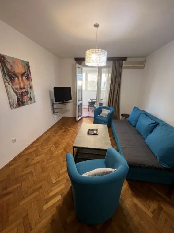 Rent, one bedroom apartment, 55m², Centar, Bar