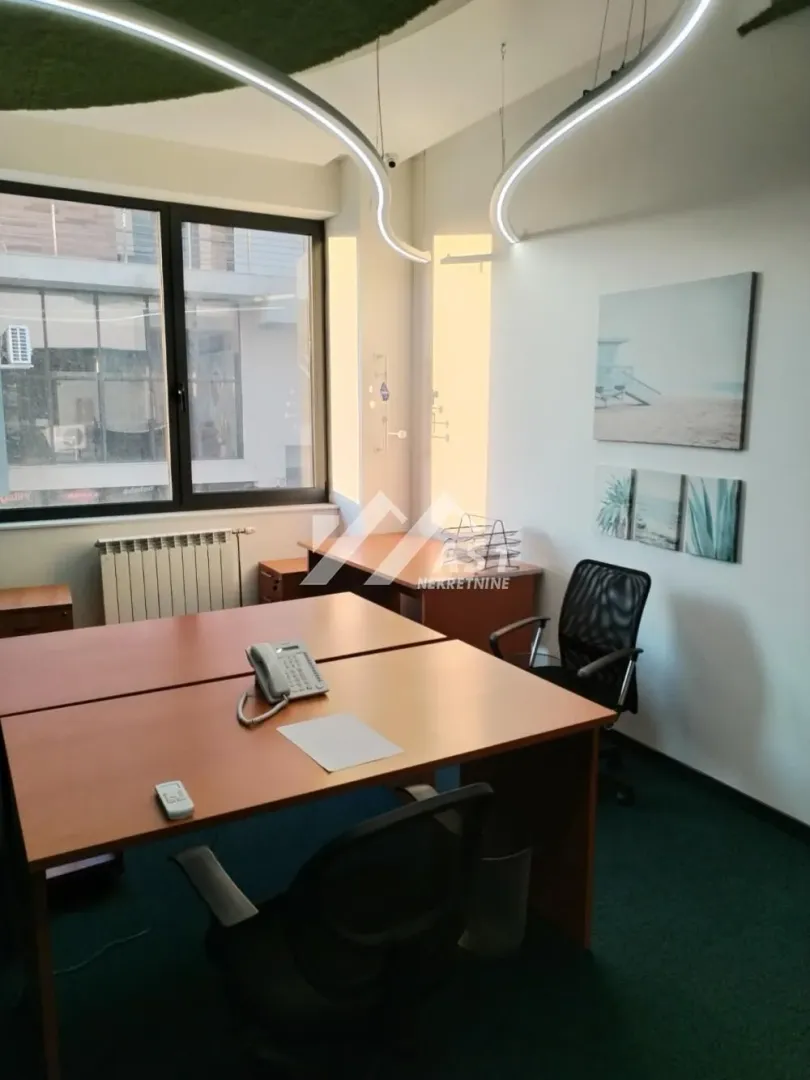 Rent, office space, 180m², Salajka, Novi Sad Sve Podlokacije