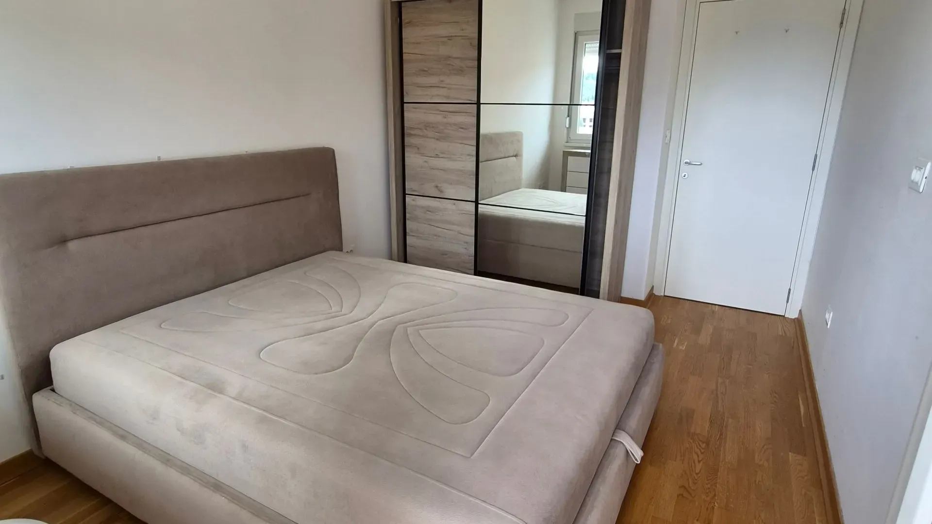 Izdavanje, jednosoban stan, 45m², City Kej, Podgorica