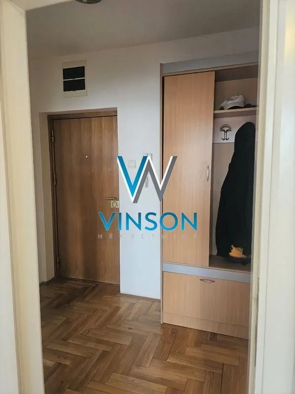 Izdavanje, dvosoban stan, 37m², Bulevar Oslobodjenja, Novi Sad Sve Podlokacije