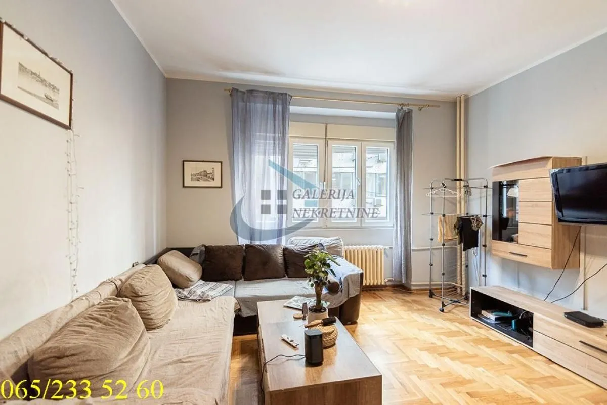 Prodaja, dvosoban stan, 59m², Stari Grad, Beograd