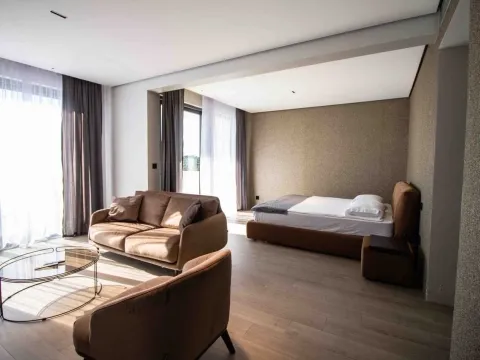 Prodaja, kuća, 331m², Seoce, Budva - image 9