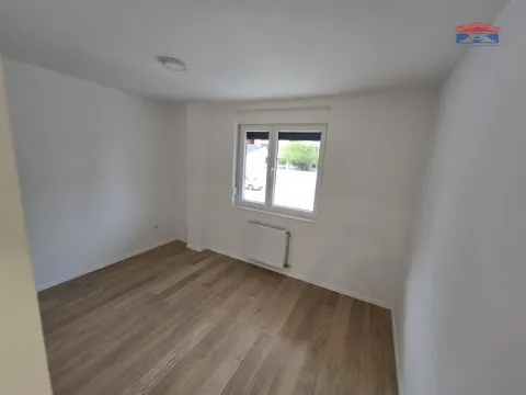 Izdavanje, dvosoban stan, 42m², Podbara, Novi Sad Sve Podlokacije - image 9