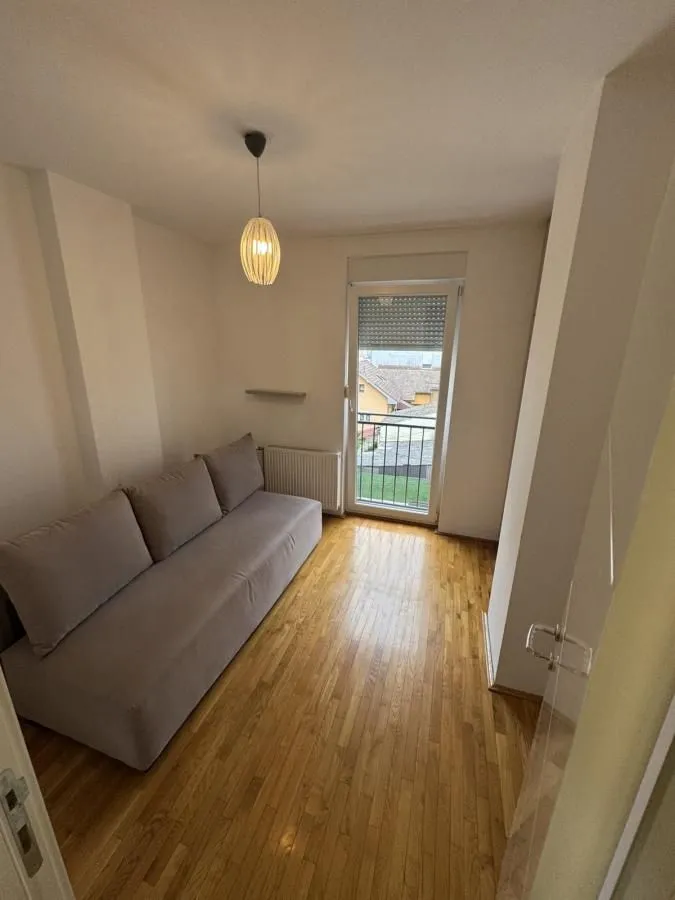 Izdavanje, jednosoban stan, 42m², Podbara, Novi Sad Sve Podlokacije