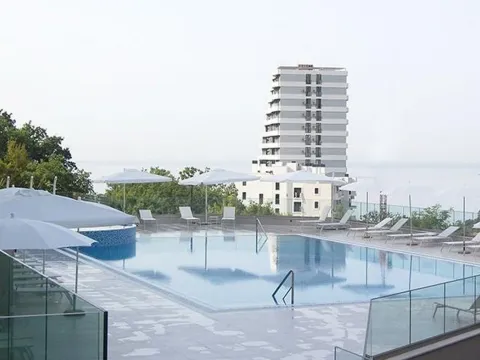 Sale, one bedroom apartment, 48m², Bečići, Budva - image 1