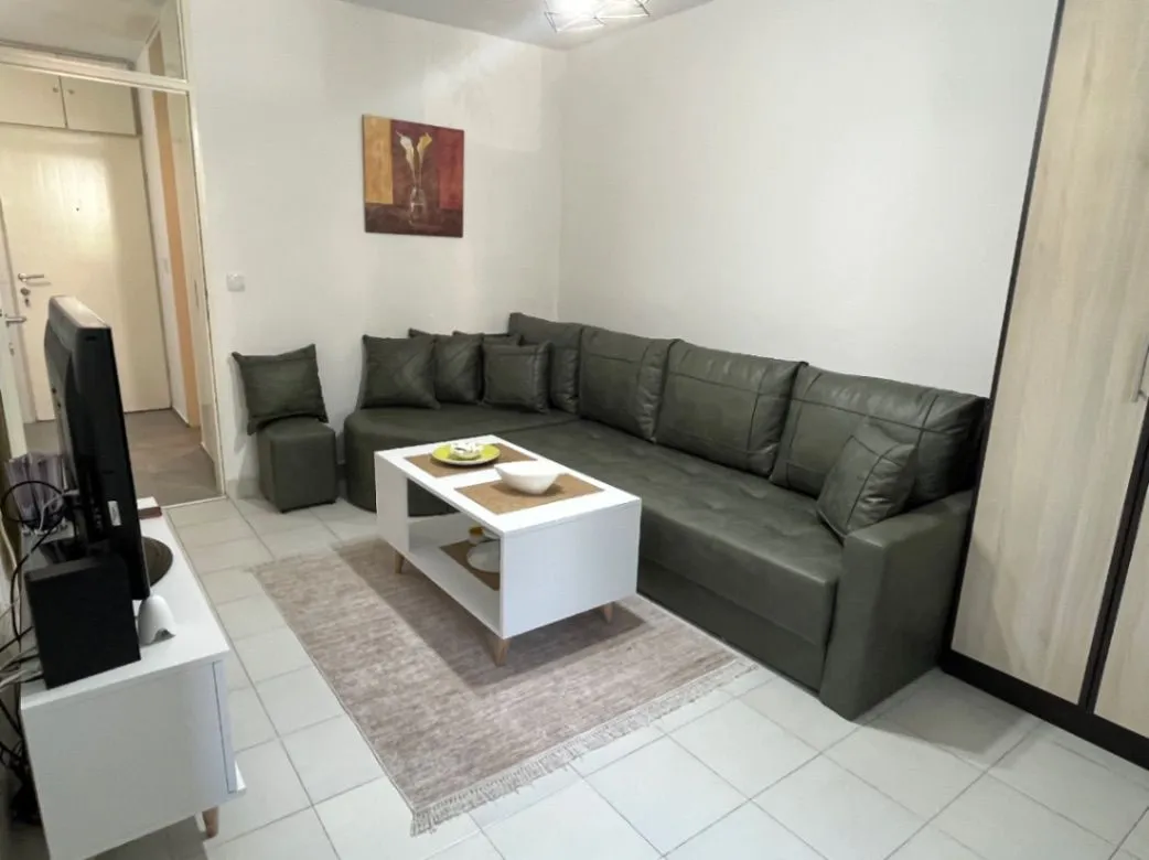 Stan-na-dan, garsonjera, 31m², Bar, Crna Gora