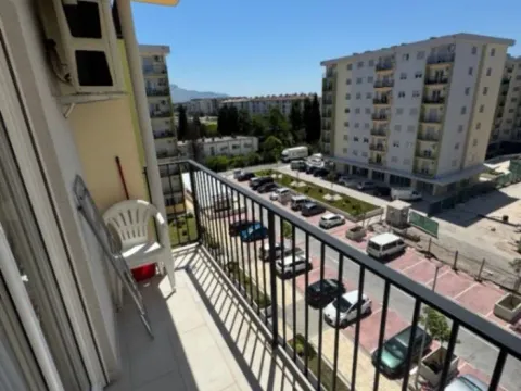 Izdavanje, jednosoban stan, 42m², Pobrežje, Podgorica - image 2