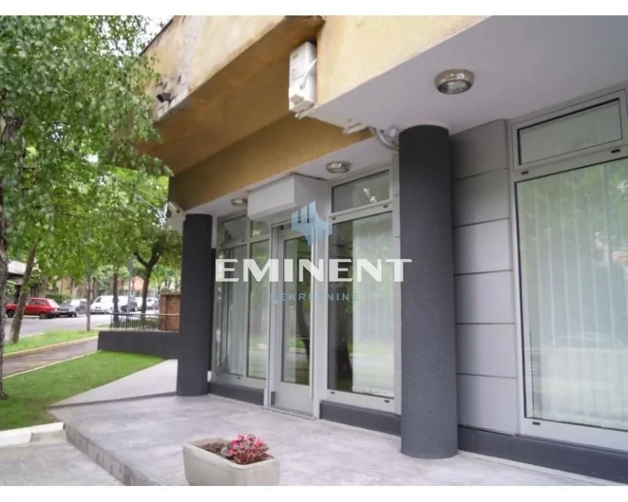 Rent, office space, 93m², Autokomanda, Voždovac Sve Podlokacije