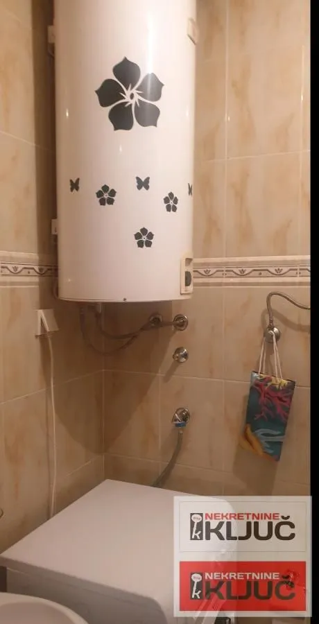 Izdavanje, jednosoban stan, 47m², Socijalno, Novi Sad Sve Podlokacije