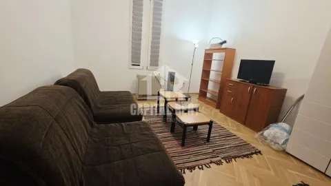 Izdavanje, jednosoban stan, 30m², Senjak, Beograd - image 2