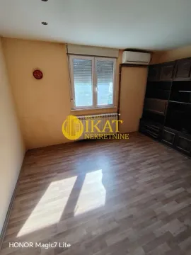 Prodaja, jednosoban stan, 38m², Padinska Skela, Palilula Sve Podlokacije - image 6