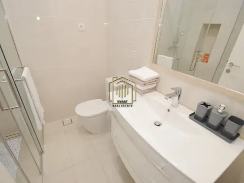 Izdavanje, poslovni prostor, 50m², Centar, Kotor - image 7