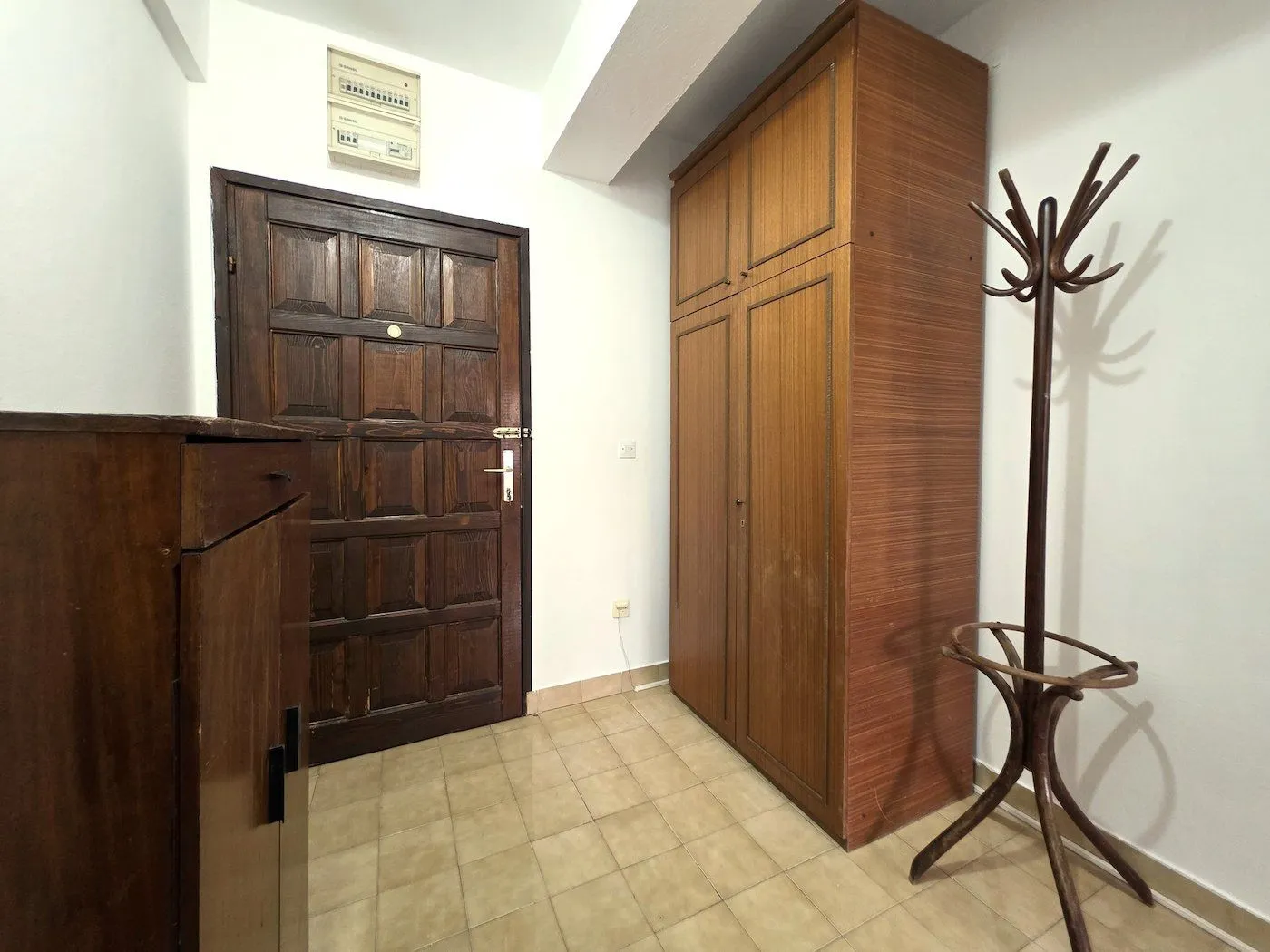 Rent, apartment, 33m², Dalmatinska ulica, Podgorica
