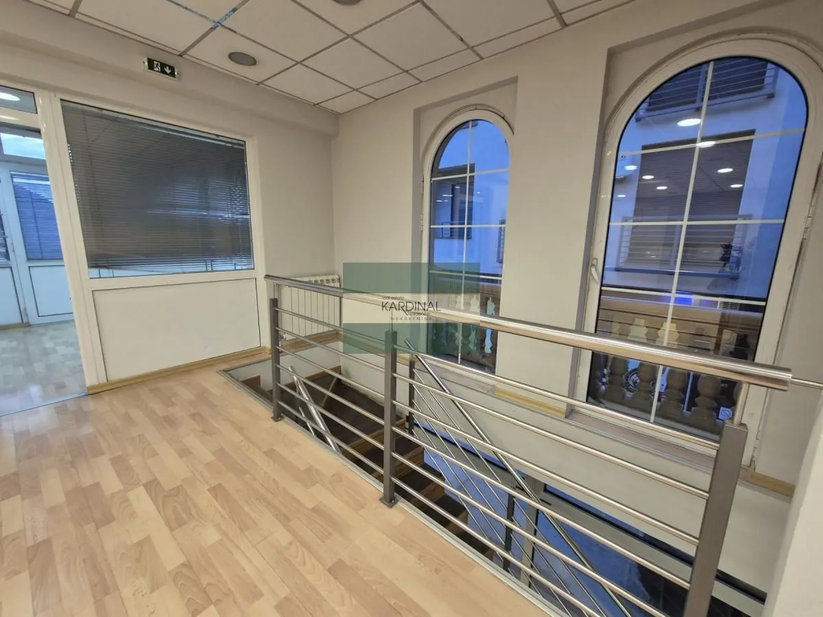 Rent, office space, 326m², Centar, Jagodina