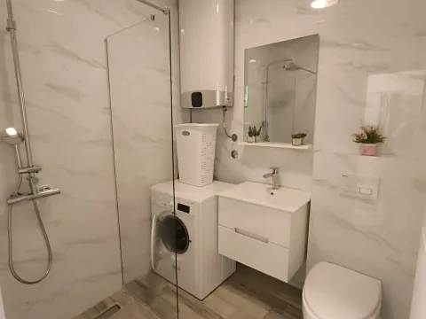 Prodaja, garsonjera, 35m², Bečići, Budva - image 7