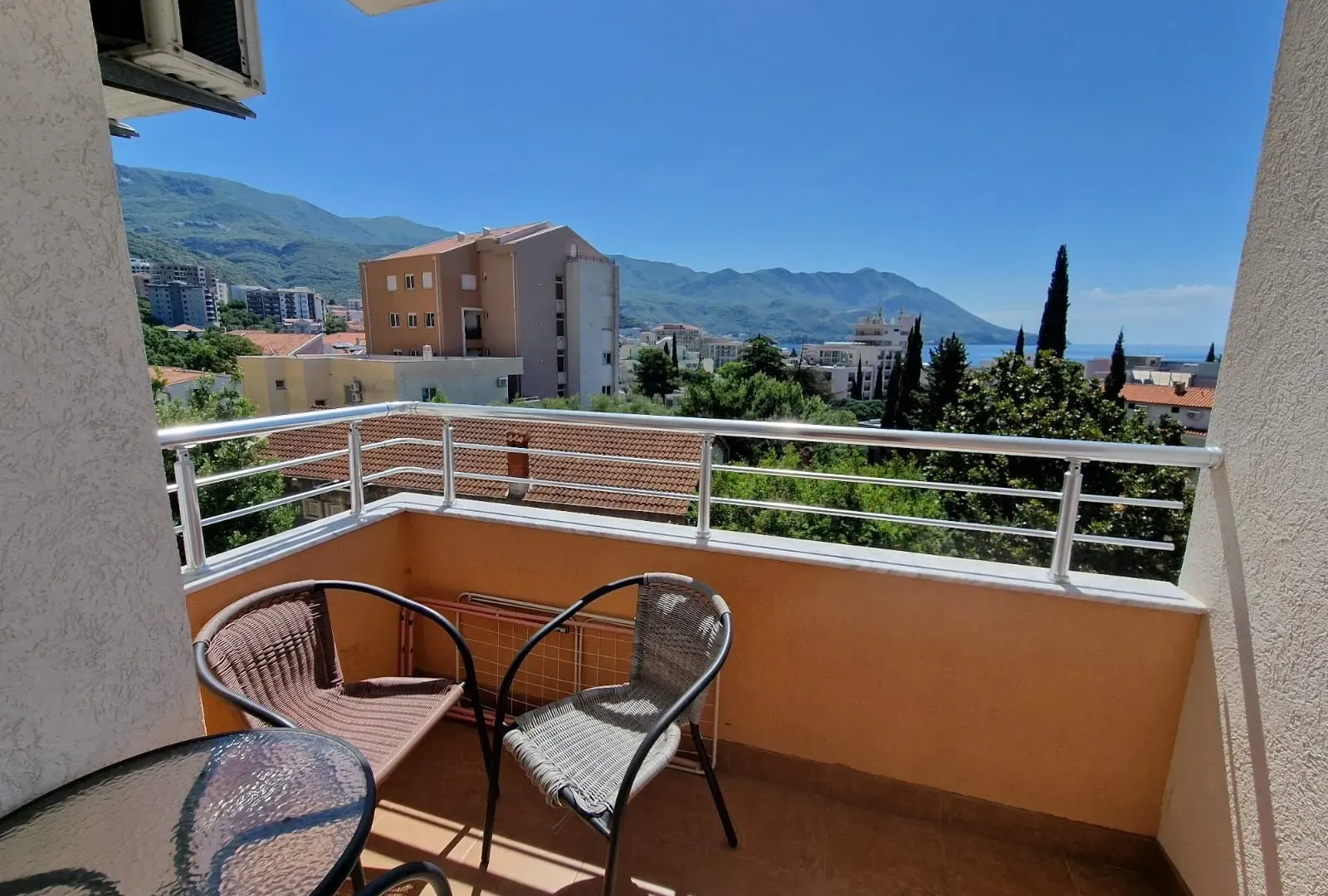 Sale, house, 1000m², Bečići, Budva