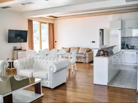 Rent, two bedroom apartment, 120m², Centar, Budva - image 6