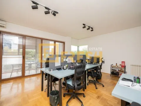 Prodaja, trosoban stan, 138m², Preko Morače, Podgorica - image 2