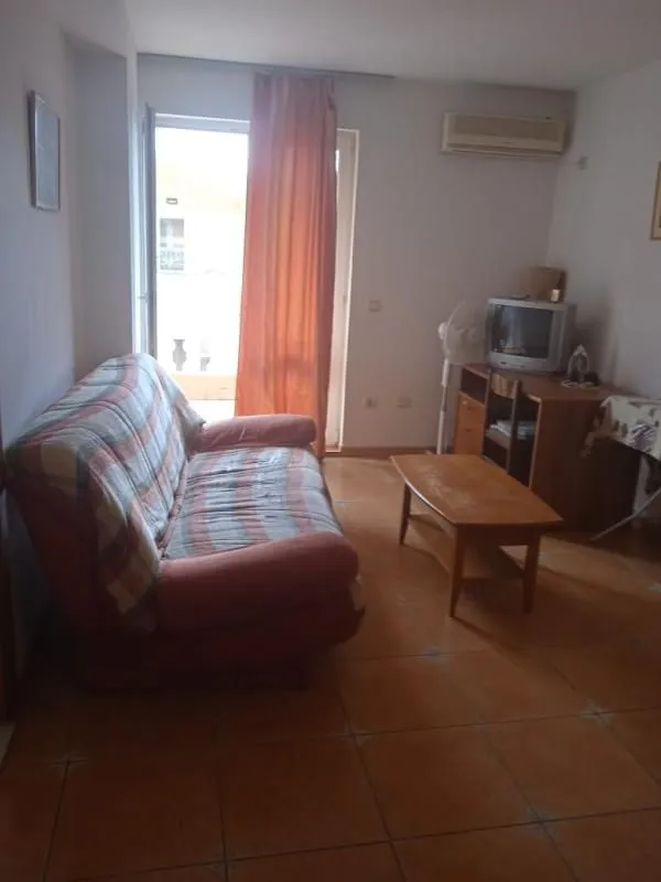 Sale, two bedroom apartment, 61m², Bečići, Budva