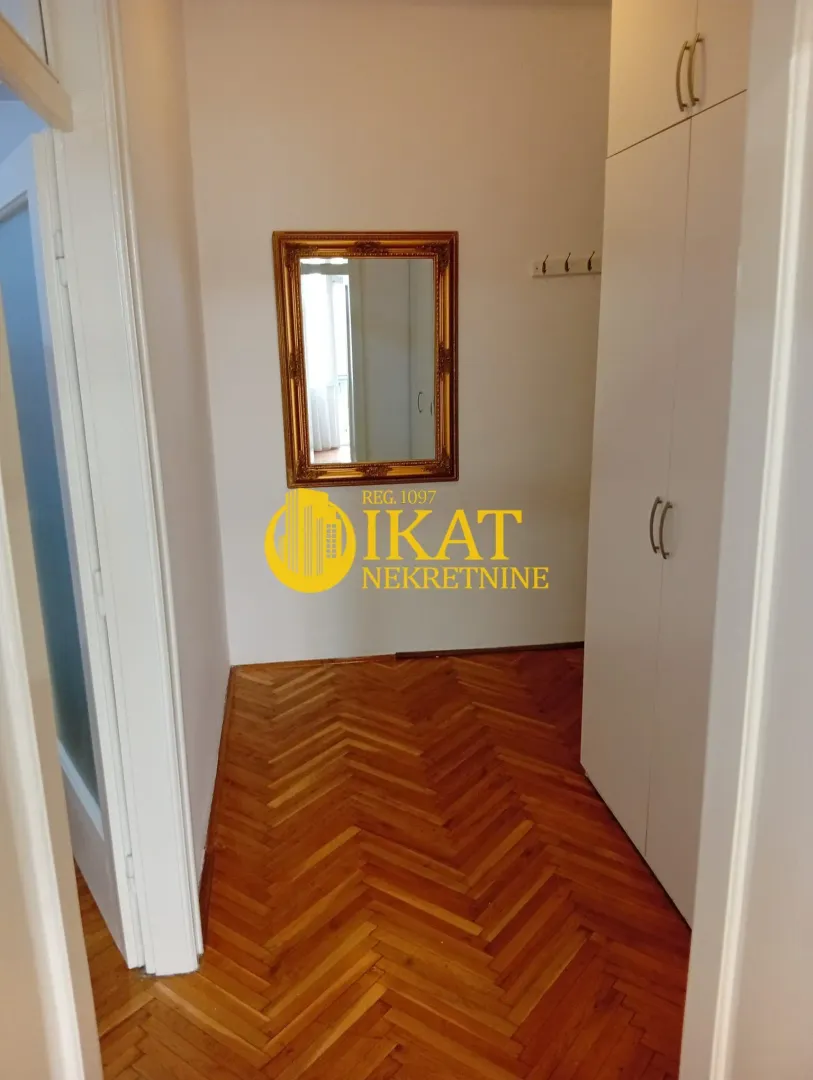 Izdavanje, dvosoban stan, 50m², Stari Grad, Beograd