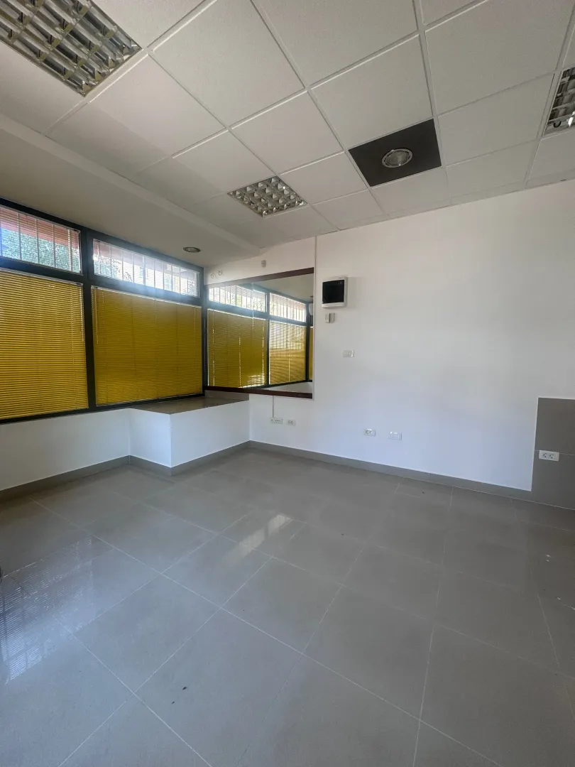 Rent, office space, 57m², Centar, Nikšić