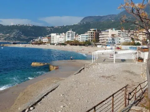 Prodaja, jednosoban stan, 62m², Dobre Vode, Bar