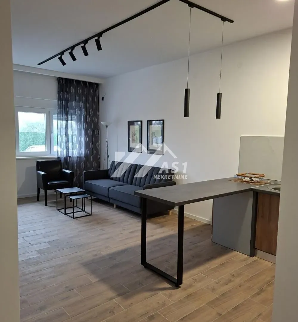 Izdavanje, trosoban stan, 60m², Adice, Novi Sad Sve Podlokacije