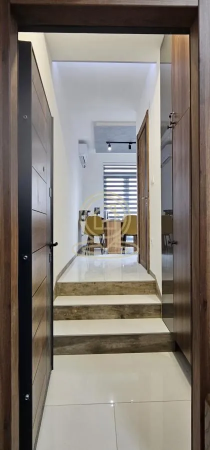 Prodaja, dvosoban stan, 78m², Centar, Vrnjačka Banja